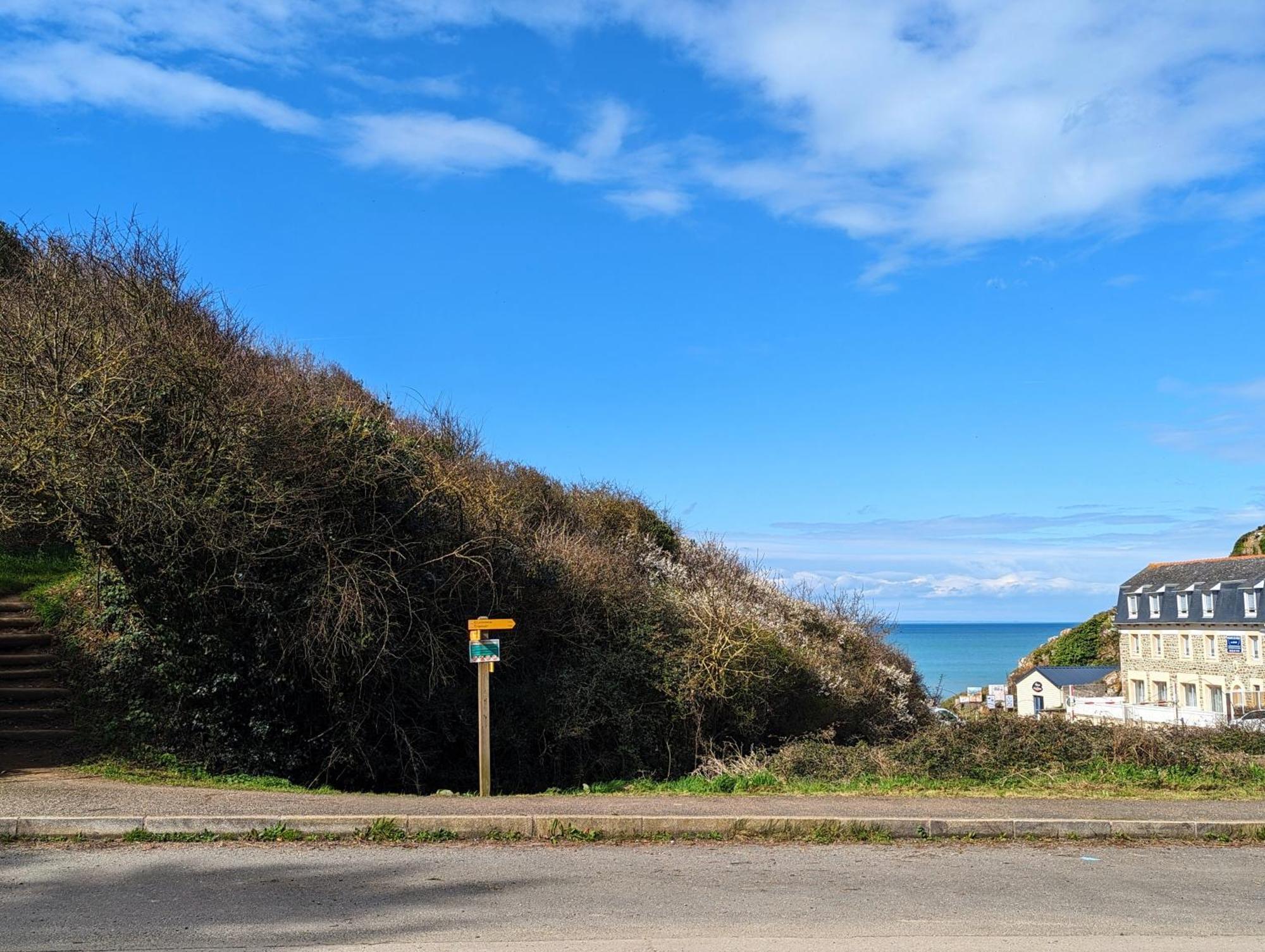 Appart Vue Mer-Au Pied Du Chemin De Randonnee " Bassan" Planguenoual Bagian luar foto